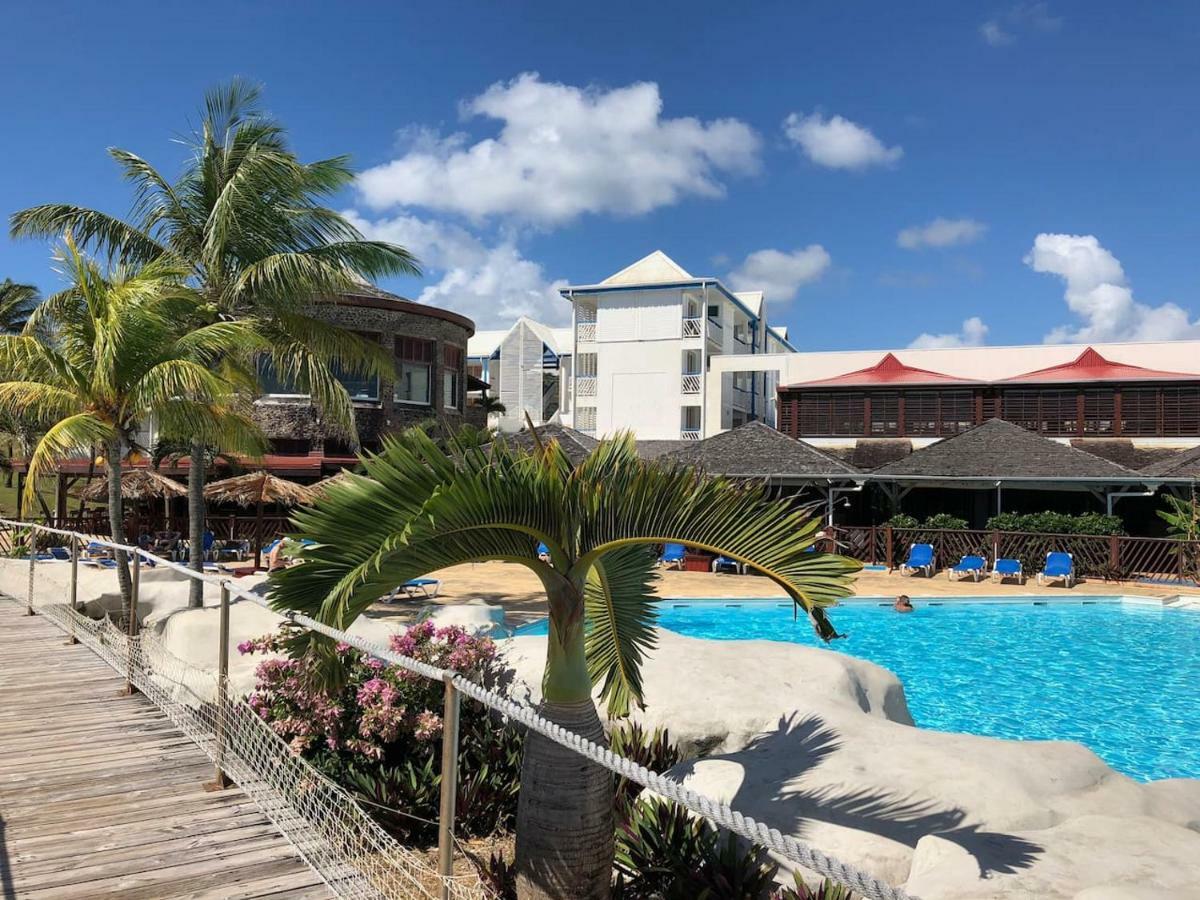 Ticarbets T2 - Résidence Manganao - En bord de Plage Saint-Francois  Extérieur photo