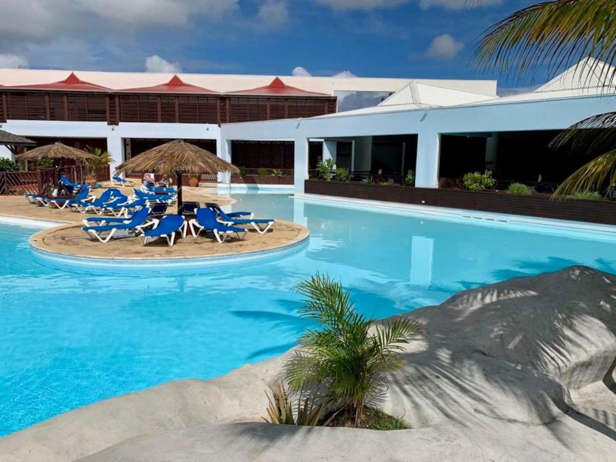 Ticarbets T2 - Résidence Manganao - En bord de Plage Saint-Francois  Extérieur photo